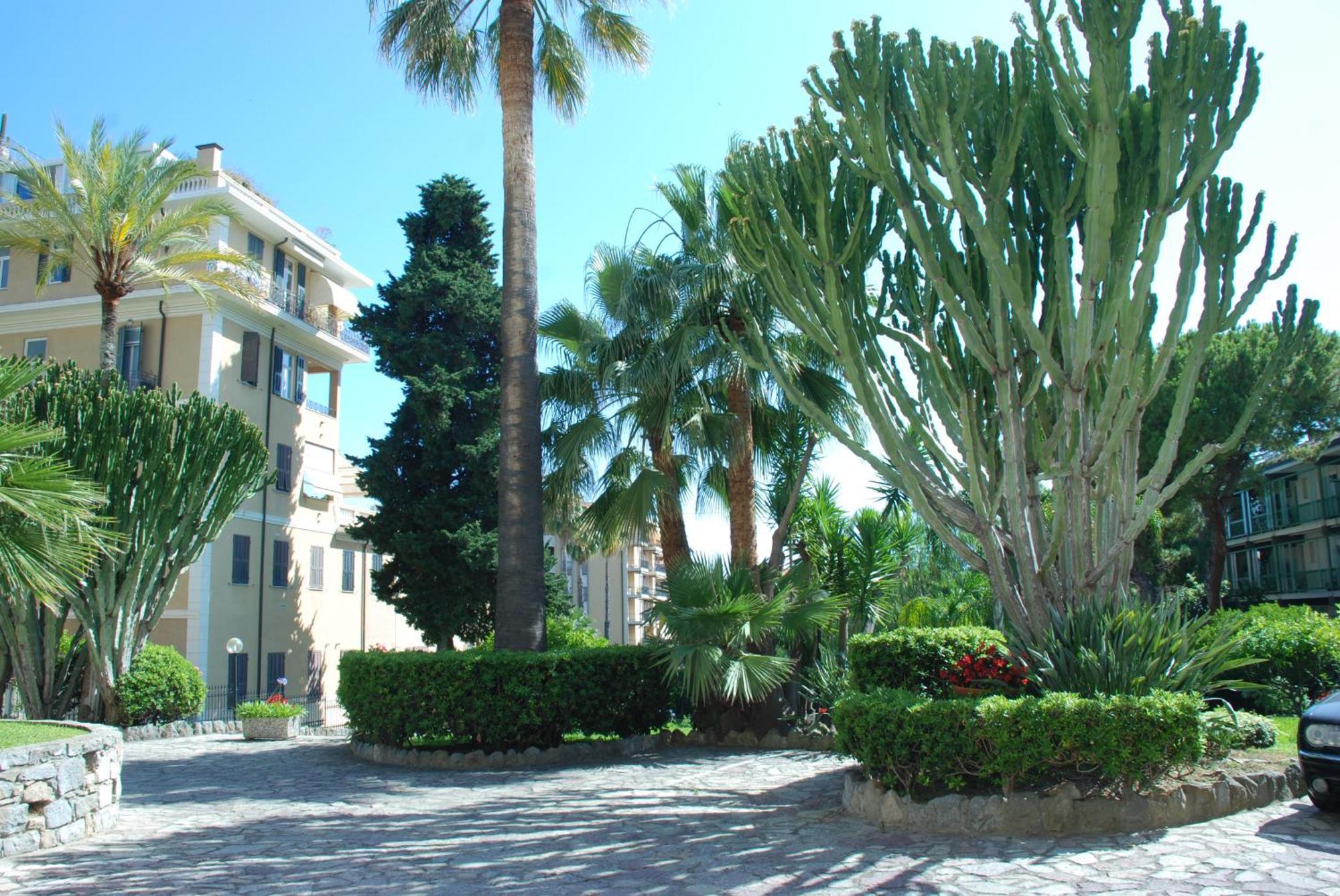 Giardino Del Mare Apartment Bordighera Luaran gambar